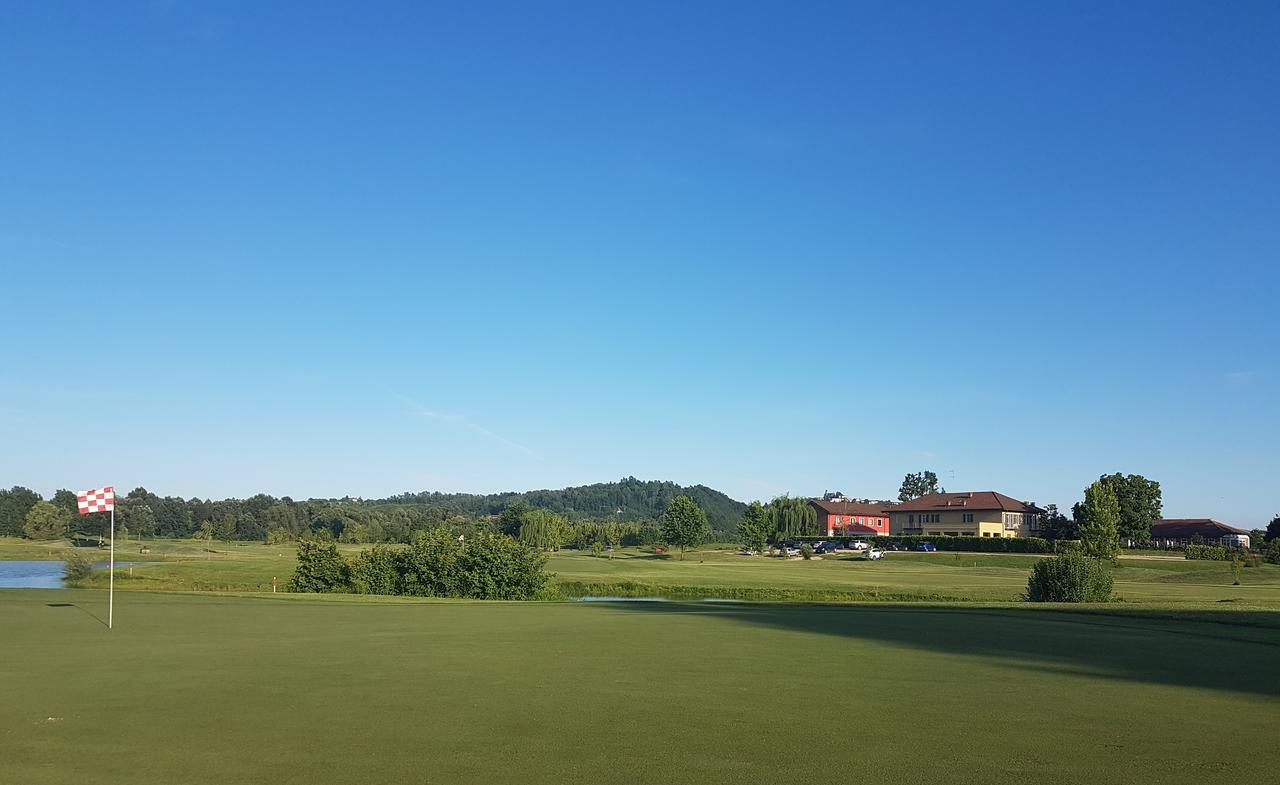 Locanda Ferro Uno, Golf Citta Di Asti Eksteriør bilde